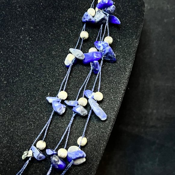 Vintage Avon Blue Sodalite Nugget Strung Bead Necklace 20" Signed (3740) - Picture 4 of 7